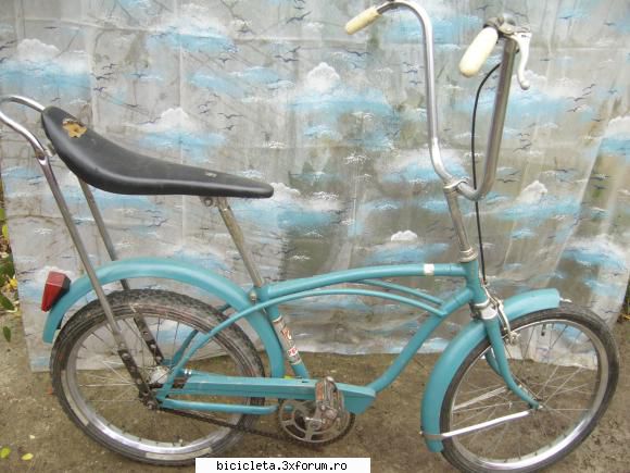 am mostenit de prin familie o bicicleta extrem de urata (din punctul meu de era un pegas 11, culoare