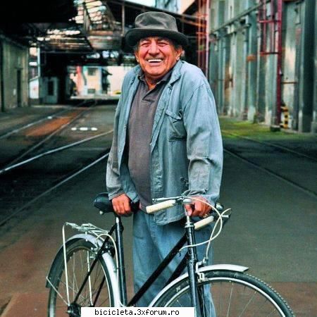 Personalitati & Oameni simpli - Jean Constantin - Poze biciclete vechi