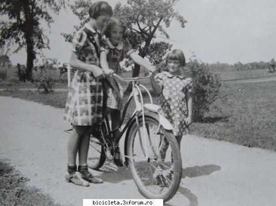 cica ar fi bicicleta victoria 1954 tematica