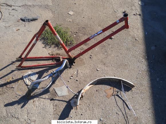 Vanatoarea de biciclete - Vazuta ieri la fier vechi - Poze biciclete vechi