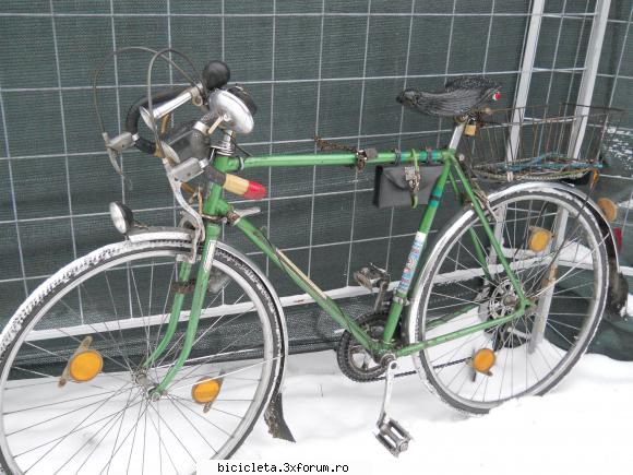 sputnik vanatoarea de biciclete