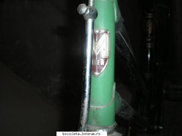 Vanatoarea de biciclete - AndrewsBicycles - Poze biciclete vechi