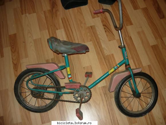 este vorba de o bicla copii made in urss din anii 70-80
pret 30 lei
donata bicla retro copii