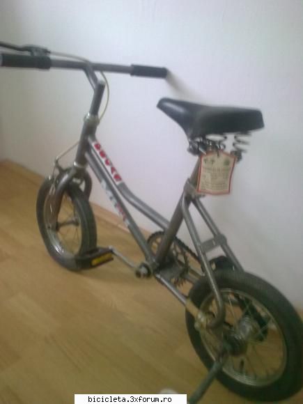 bicla este noua,pret 190 lei. pegas mini 2002