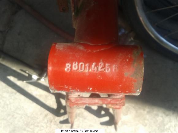 seria pegas practic cu sticker