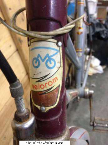 vand bicicleta pionier, am 1960, in stare foarte buna, vopsea originala, cauciucuri originale ,